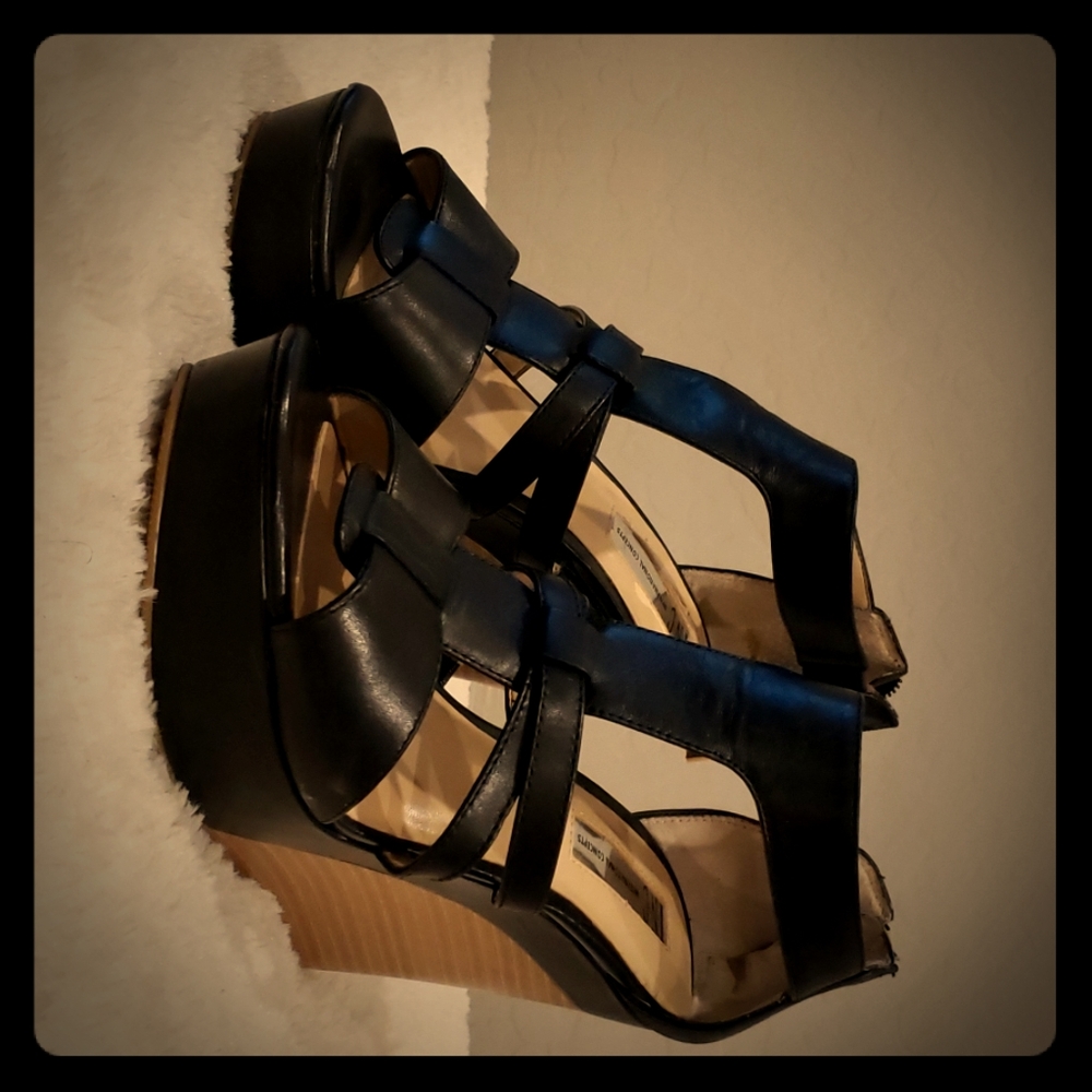 Black wedge Sandals